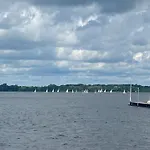 Anni *