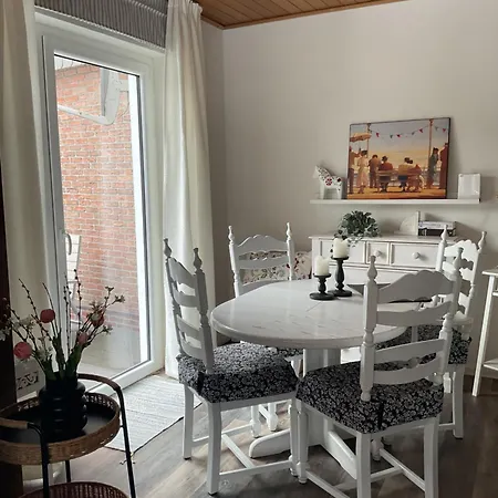Anni Holiday home